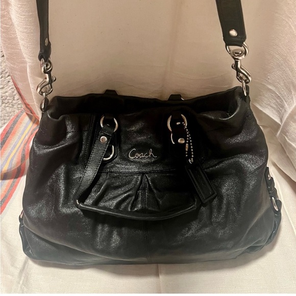 ✨Coach Shoulder Bag with Crossbody StrapBlack Leather✨